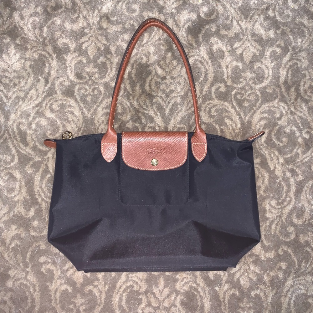 Authentic black small longchamp le pilage tote!